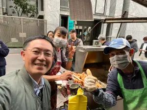 韓國瑜吃一顆28元水煎包爆紅　立法院周邊美食還有「這三寶」
