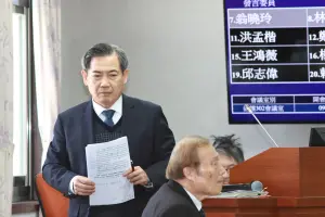 司法院秘書長答詢狂跳針遭嗆爆！鍾佳濱力挺　批黃國昌憲法死當
