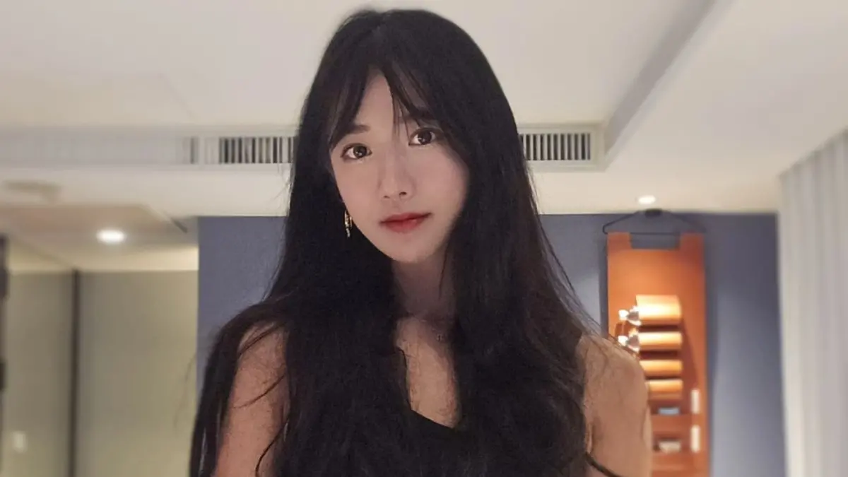 ▲企鵝妹最近來台爬陽明山卻沒人氣，意外引起網友討論她是否過氣。（圖／翻攝自企鵝妹IG）