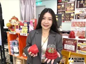 聖杯食客進駐一中商圈 直播間模式用餐還有主播秀才藝 ▲聖杯食客每天舉辦聖杯王大賽,挑戰最高聖杯次數,獲得對應精彩獎品。(圖/記者金武鳳攝,2024.3.24)