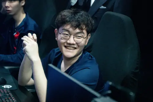 LOL《英雄聯盟》PCS春季季後賽第二階段,PSG 拼戰5場擊敗日本 SHG,Betty 賽後也大讚隊友 Maple 的好表現。(圖/PSG臉書) ▲LOL《英雄聯盟》PCS春季季後賽第二階段,PSG 拼戰5場擊敗日本 SHG,Betty 賽後也大讚隊友 Maple 的好表現。(圖/PSG臉書)
