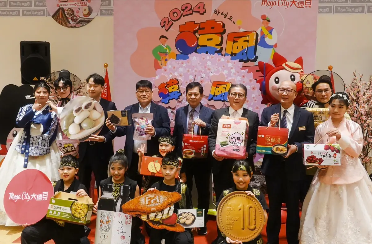 ▲「2024 韓風春之季」韓國展，集結上百種韓國美食商品、伴手禮及美麗櫻花拍照場景，絕對給消費者一個新鮮又浪漫的美食之旅。（圖／品牌提供）
