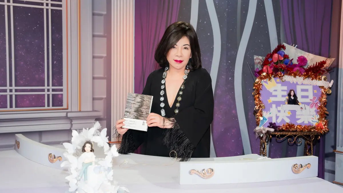 ▲66歲的陳文茜下出重大決定，計畫要到義大利旅行暫離節目主持，並欽點綜藝天王吳宗憲代班，直呼：「要澈底毀掉這節目。」（圖／TVBS提供）