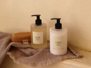 ▲LASAI 的經典沐浴組是品牌的招牌商品，象徵著品牌的精神。