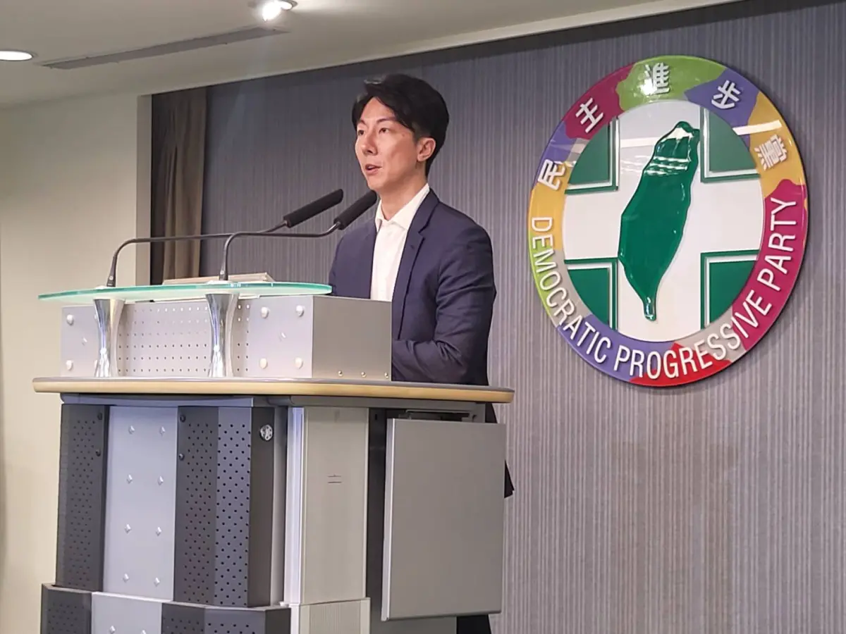 ▲吳崢說，民進黨已為學倫案付出代價，也會尊重校方調查結果。（圖／記者陳佩君攝，2023.03.27）