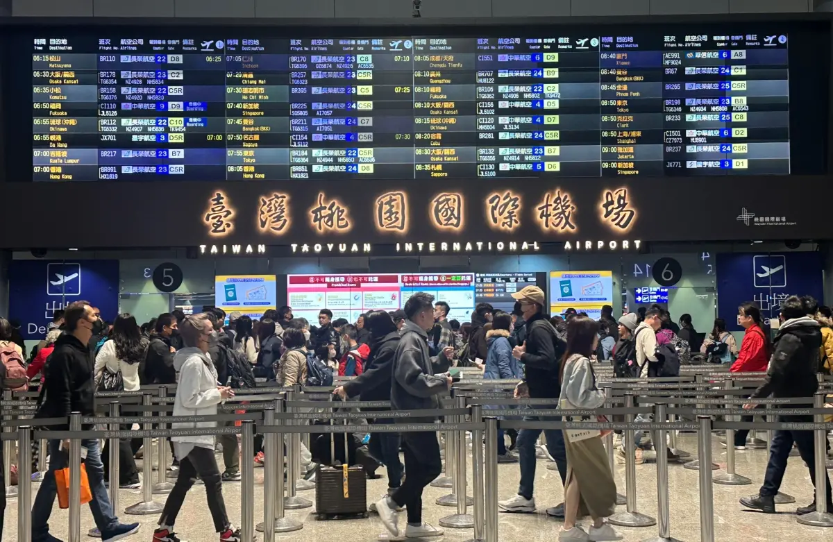 半夜去機場不只搭捷運！過來人改靠2招：24小時都有、省錢又安全