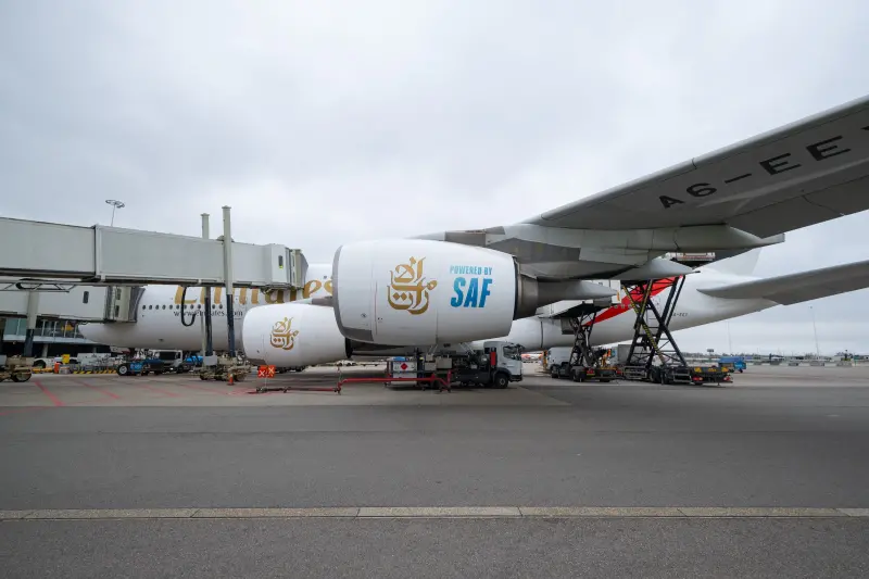 ▲阿聯酋航空去年10月已將SAF整合到杜拜機場的燃油系統並應用於多架航班上；目前，自巴黎、里昂和奧斯陸出發的航班也已開始使用SAF。（圖／阿聯酋航空提供）