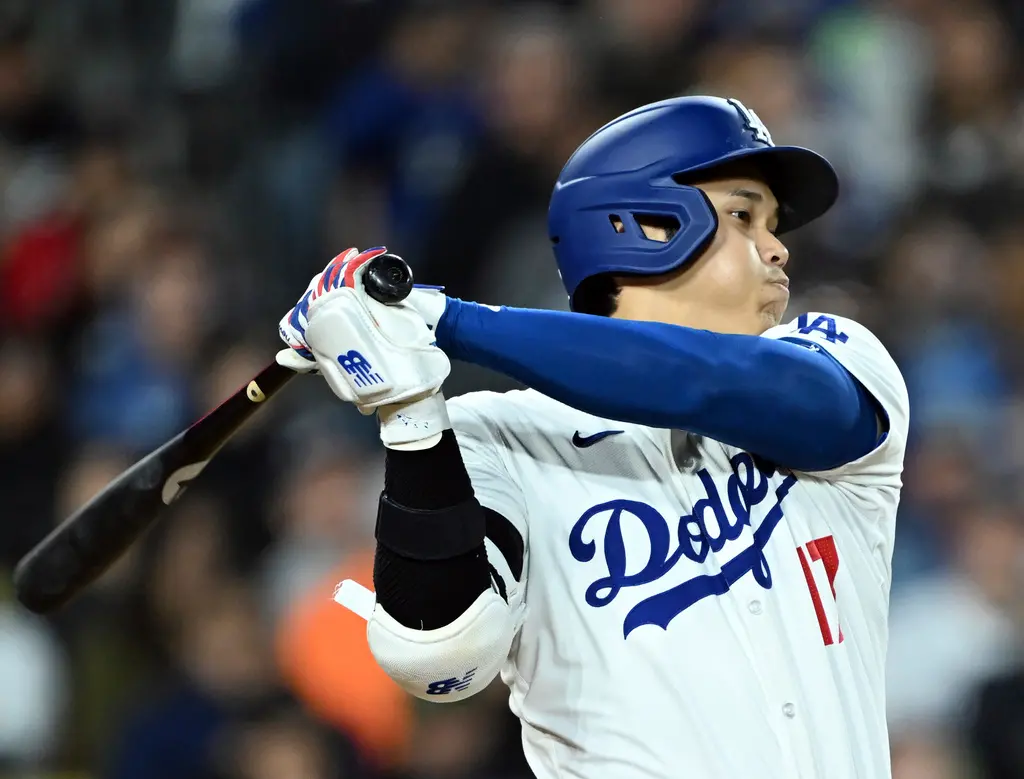 ▲道奇日籍球星大谷翔平掃出二壘安打，帶領球隊反攻。（圖／達志影像／美聯社）