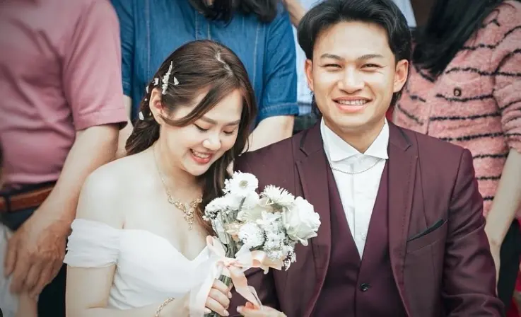 ▲味全龍王牌投手徐若熙今（19）日一早便在Instagram限時動態po寶寶的照片，向粉絲公布升格當爸的喜訊。（圖／記者葉政勳攝）