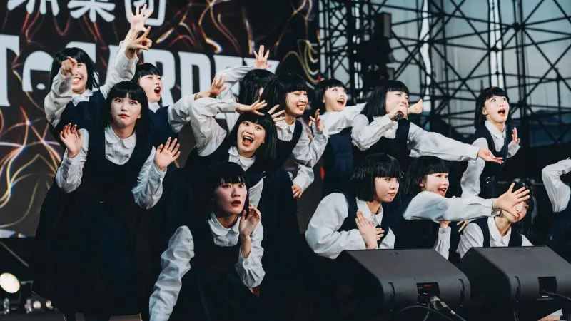 ▲日本神級舞團Avantgardey跳「E16蹲」向Energy致敬，畫面震懾人心。（圖／大港開唱臉書）
