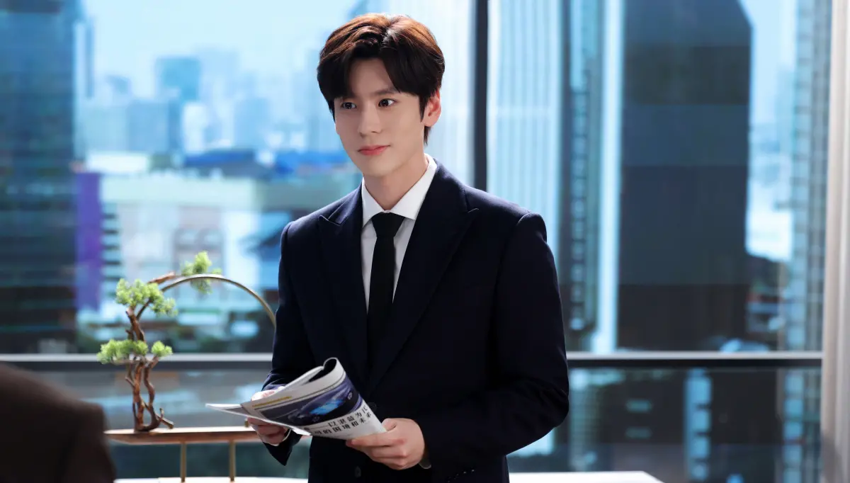 ▲魏哲鳴從陸劇《以愛為營》爆紅，以歌手身分出道的他私底下是周杰倫粉絲。（圖／LiTV、北京丞娛文化提供）