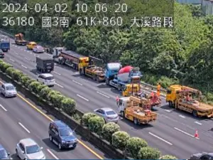 快訊／國3大溪段3大車、1小車追撞　剩單線道通行嚴重回堵紫爆
