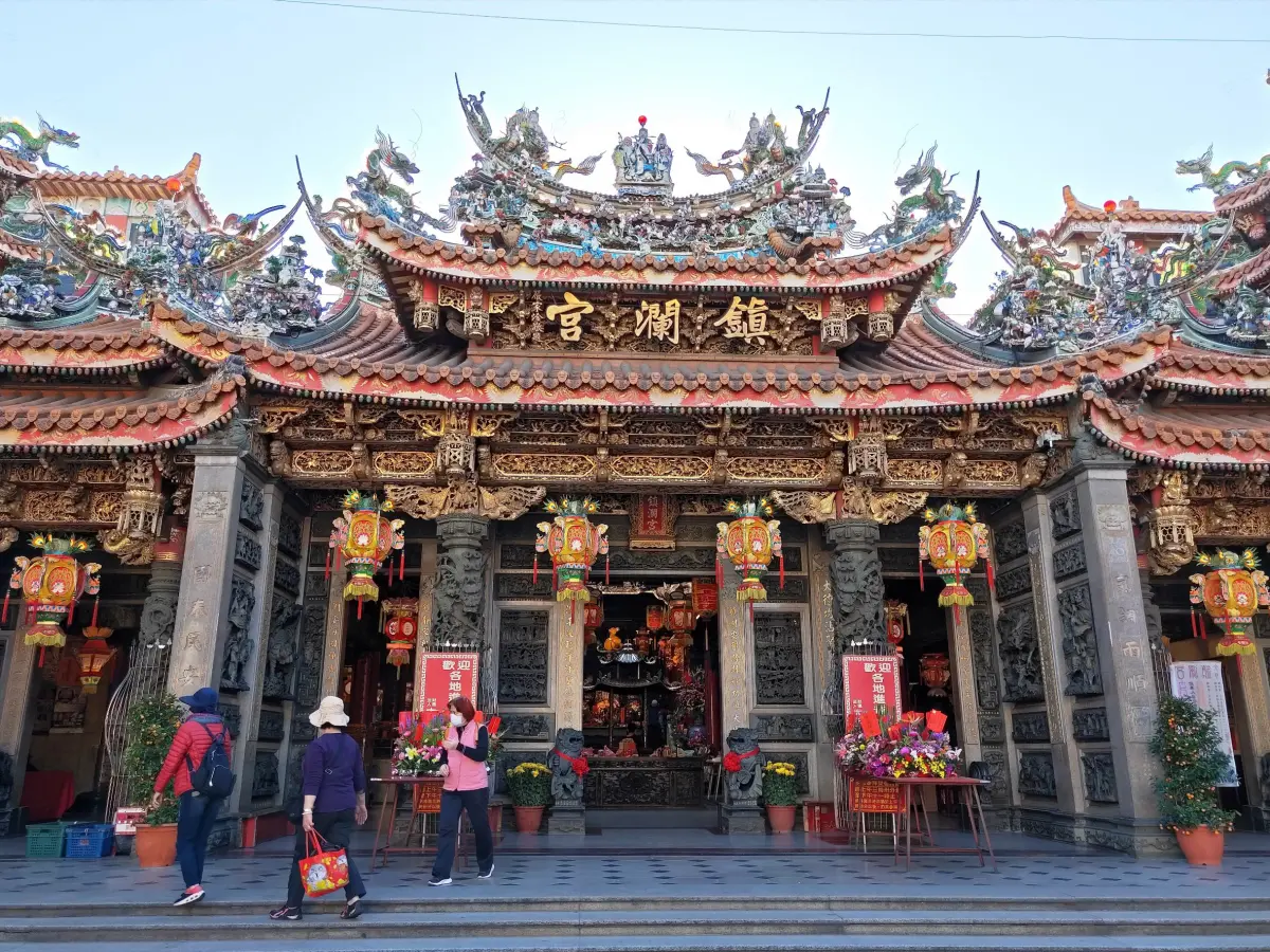 ▲大甲鎮瀾宮媽祖遶境即將起駕，中市府觀光旅遊局表示，尋香徒步隨駕之餘，不妨來趟永續小旅行(圖／柳榮俊攝2024.4.2)