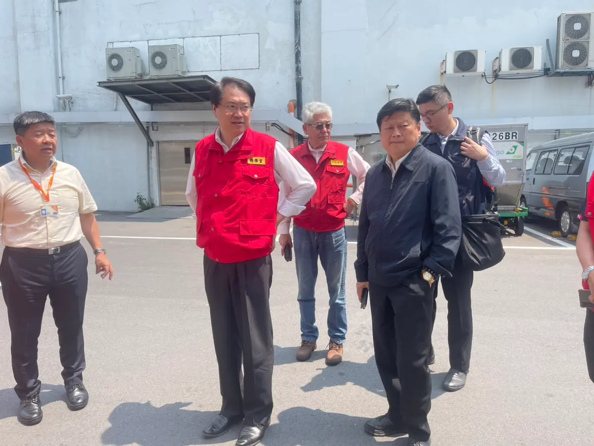 ▲內政部長林右昌、國民黨立委傅崐萁將共同搭機前往花蓮。（圖／傅辦提供）