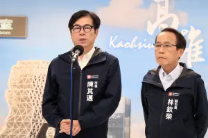 ▲市長陳其邁親自召開記者會說明，針對稍早零星電梯故障受困案件，均已脫困人員平安。（圖／高市府提供）