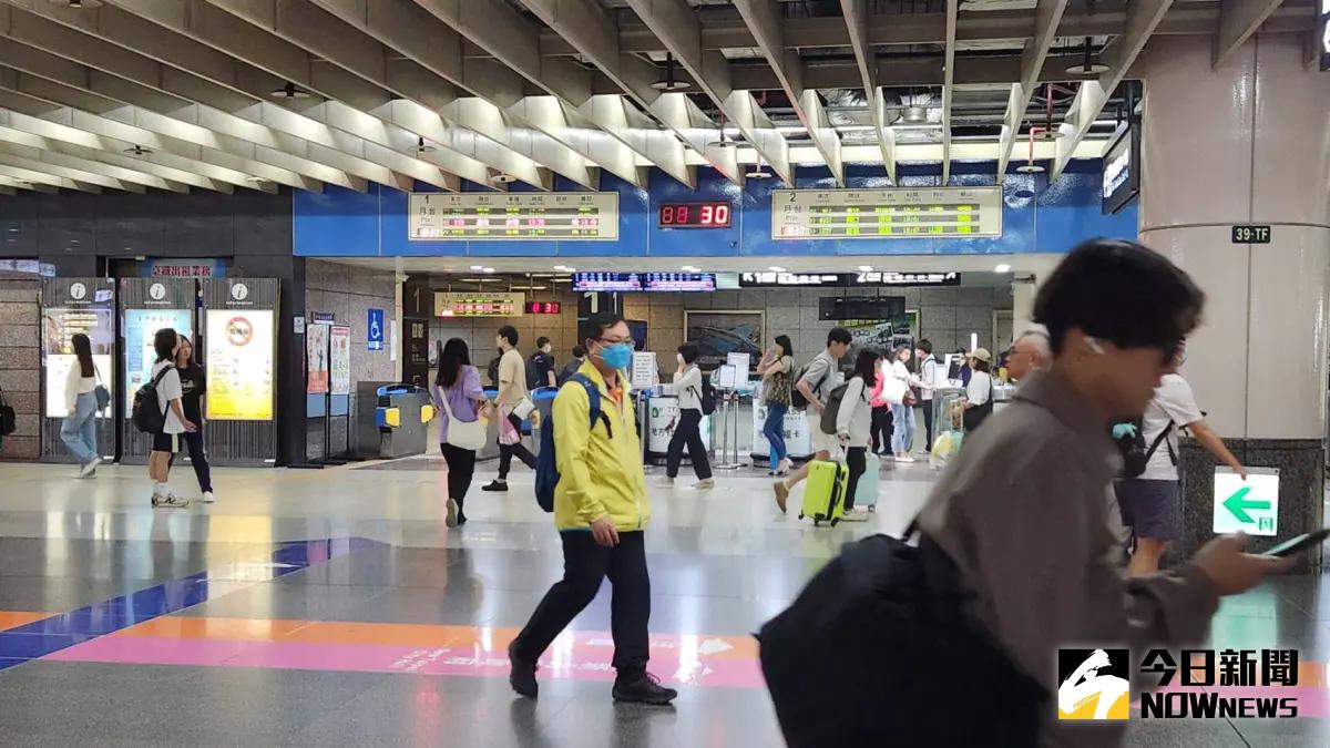 ▲花蓮今（3）日發生大地震，台鐵蘇澳新=鳳林間停駛，影響不少乘客返鄉過清明連假。（圖／記者李琦瑋攝，2024.04.03）