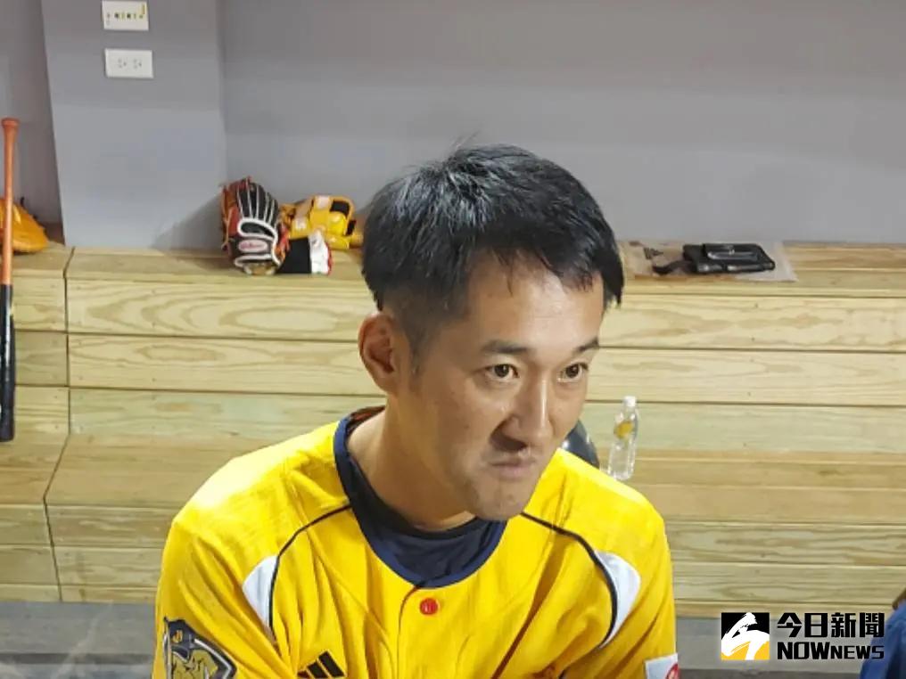 ▲兄弟9局下關鍵一球遭判界外！電視輔助鏡頭沒拍清楚好尷尬，平野惠一：很大損失。（圖／記者林之越攝）