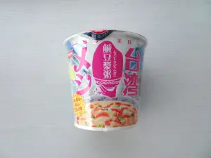台灣人都不一定愛！「鹹豆漿粥」杯飯賣到缺貨　日網真實反應曝光

