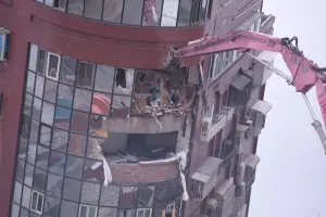圖輯／花蓮7.2強震災情頻傳！天王星大樓傾斜　死傷人數不斷攀升
