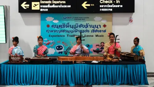 ▲清萊國際機場準備了傳統音樂歡迎黃偉哲。(圖／台南市政府提供)