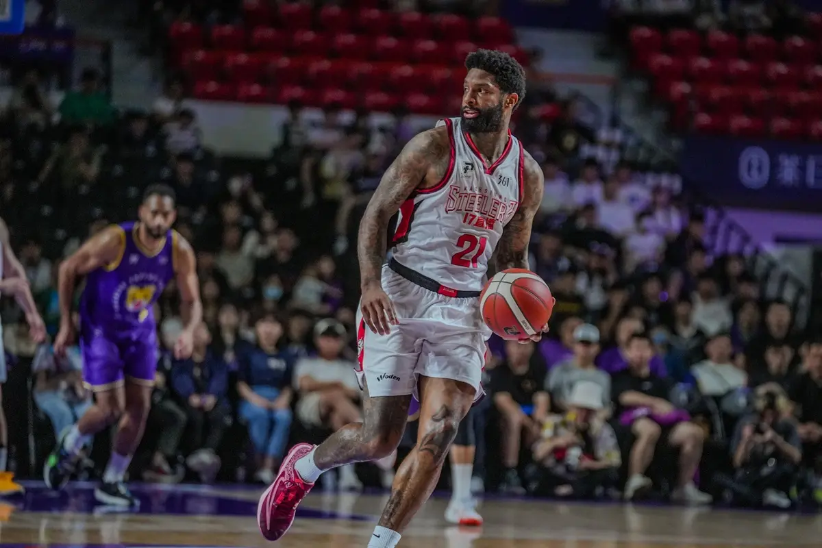 ▲鋼鐵人洋將卡麥龍此役攻下48分，創下P.League+聯盟史上次高的單場得分紀錄，可惜球隊最終以108:115在這場得分大戰中敗下陣來。（圖／PLG提供）