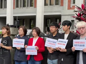 不滿台北大學強迫搬宿舍「學代發言遭關麥」　學生今赴教育部陳抗
