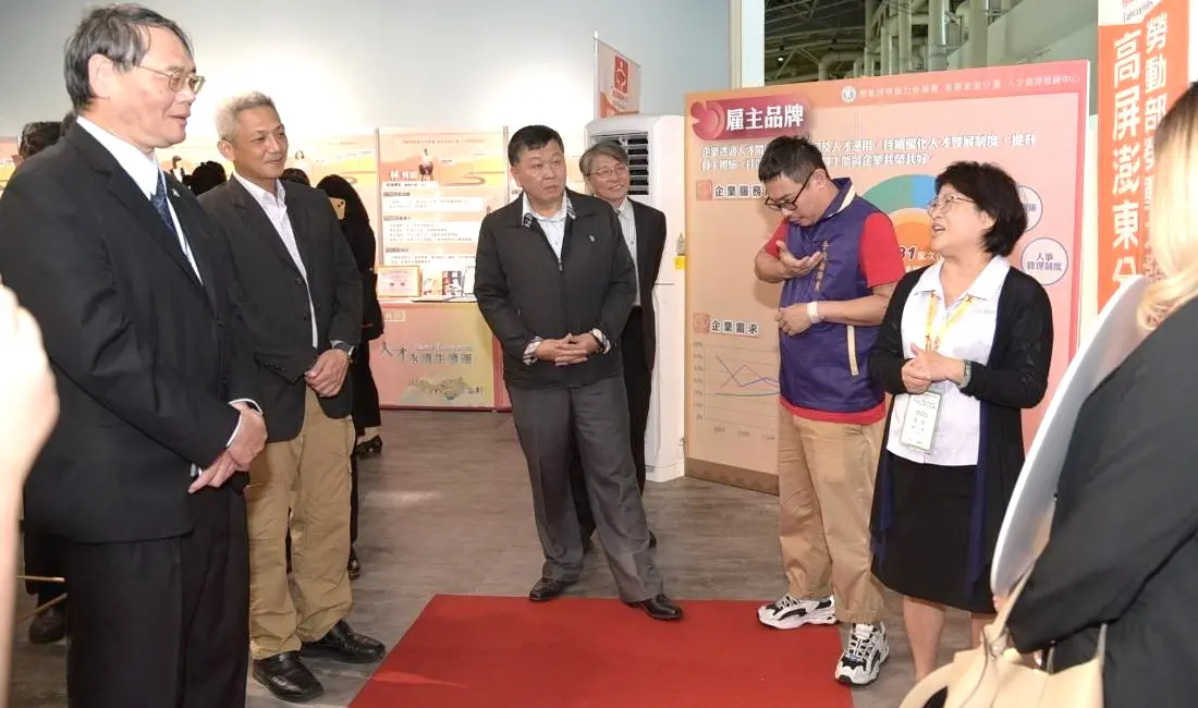 ▲勞動部勞動力發展署高屏澎東分署攜手扣件業者儲備智慧人才庫，讓企業轉型不再獨行。(圖／勞動部高屏澎東分署提供)