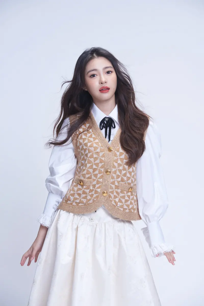 ▲▼韓菲(上圖)、品冠(下圖)都將在「2024讚聲演唱會」上登場。(圖/寬宏藝術提供)