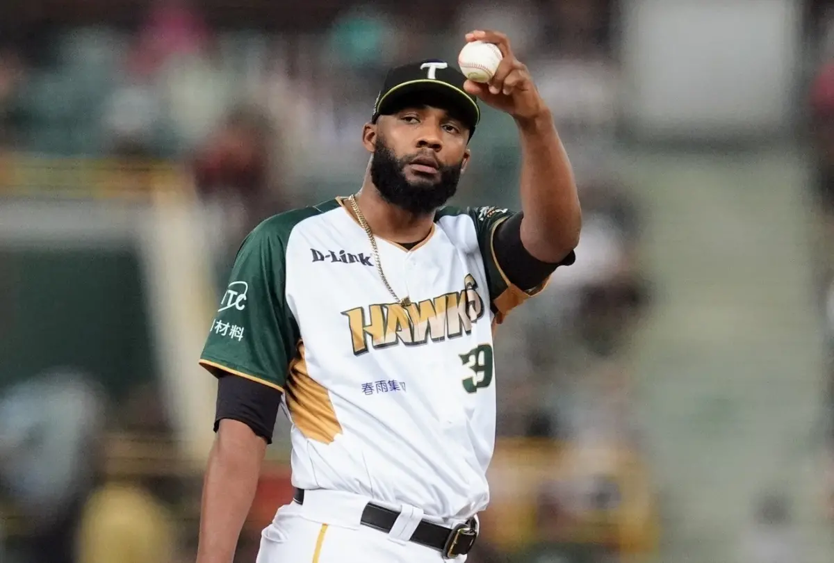 ▲本季中職6隊，富邦悍將、台鋼雄鷹、味全龍與統一獅，皆在洋投佈局上安排1位牛棚投手，在比例上可說是歷年新高，但也凸顯各隊為因應本季的單周5戰賽程上，牛棚戰力不足的問題。（圖／台鋼雄鷹提供）