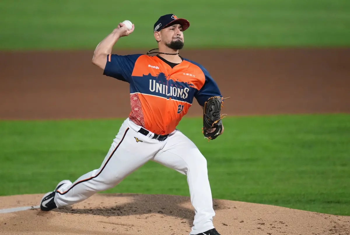 ▲統一獅今天派出洋投勝騎士先發，面對樂天桃猿，但比賽進行到2局上結束，突然下起大雨，目前臨時暫停。（圖／NOWnews資料照）