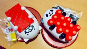 壽司郎「迴轉台有熊貓」!連假爆賣5000隻 萌翻饕客:菜色不重要 ▲過去看好幾次的萌抱壽司,變成便當盒竟然讓人心臟爆擊。(圖/記者蕭涵云攝)