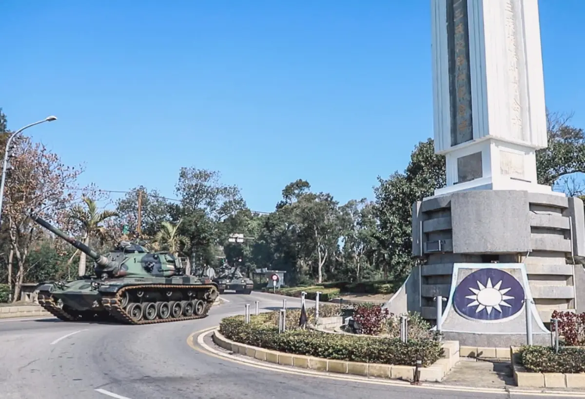 ▲今(10) 日清晨4時許，金門防衛指揮部一名王姓中尉輔導長被人發現陳屍營區廁所，頭部有明顯外傷及出血。（圖／翻攝臉書）