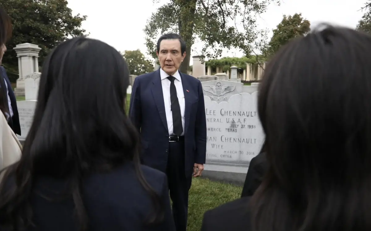 ▲若要給馬老九這次大陸之行冠個名，大概就是「面聖之旅」最為貼切。（圖／翻攝自馬英九臉書）