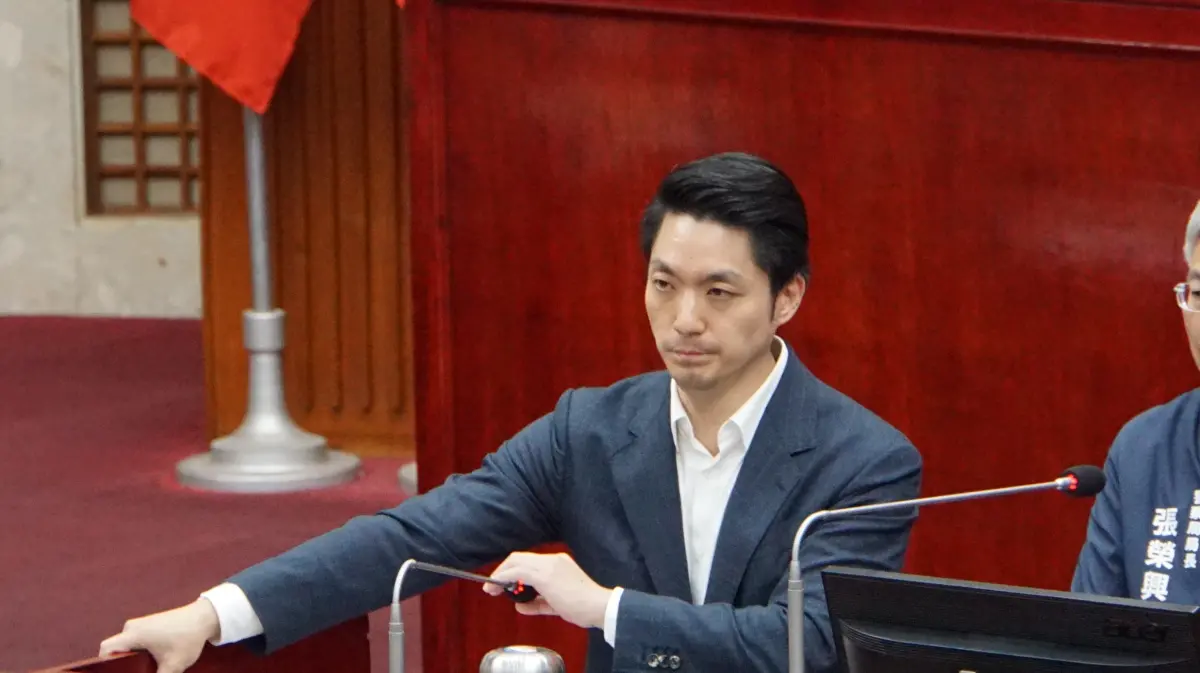 ▲針對黃子佼違反兒少法法，台北市長蔣萬安表示，要求社會局兩週內召開會議，即刻進行修法，並加重罰則。（圖／記者呂炯昌攝，2024.04.10）