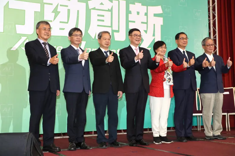 ▲卓榮泰公布第二波內閣人事,內政部長劉世芳、交通部長李孟諺、法務部長鄭銘謙、教育部長鄭英耀、文化部長小野。(圖/記者陳明中攝,2024.04.12)