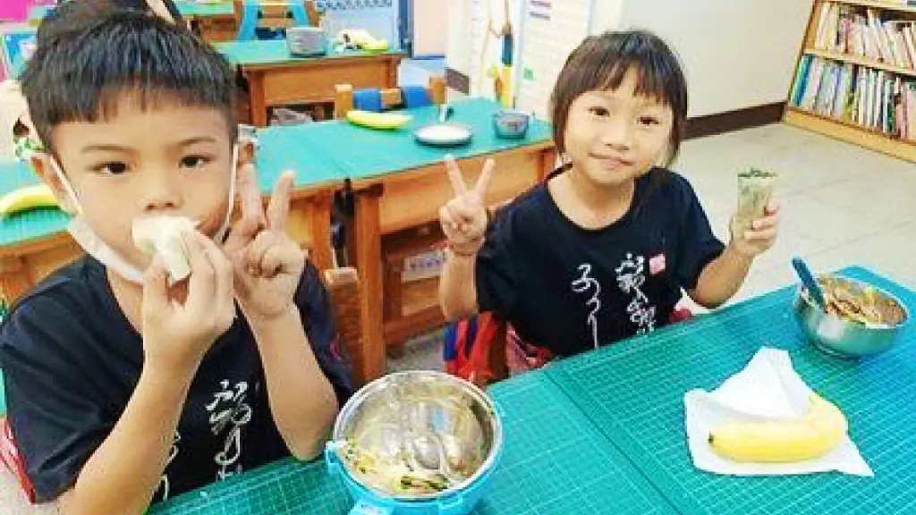 ▲113學年度起，高市將學校午餐加碼補助。從原本每生每餐補助2元，加碼補助提升到4元，合計補助經費增加至1億5000萬元。（圖／高市府教育局提供）