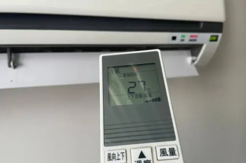 ▲冷氣倒數1個月就要開工,想要夏季吹涼又省電,開工前的保養動作不能缺少!(圖/記者張嘉哲攝) ▲冷氣倒數1個月就要開工,想要夏季吹涼又省電,開工前的保養動作不能缺少!(圖/記者張嘉哲攝)