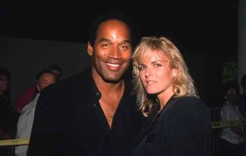 ▲O.J. Simpson因殺妻案無罪釋放，妻子Nicole Brown（右）。（圖／美聯社／達志影像）