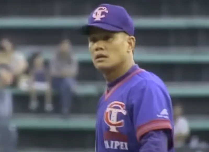 ▲10月5日體壇中知名的壽星，曾效力日本職棒中日龍的投手郭源治今天將迎來他69歲的生日，這位80-90年代台灣的代表性投手之一，並在日職累積「百勝百救援」的紀錄。（圖／取自Youtube)