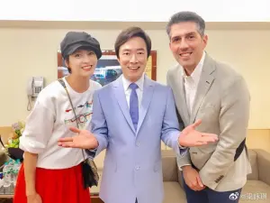 費玉清封麥5年「現蹤」小巨蛋!義氣挺梁詠琪 差20歲交情曝光