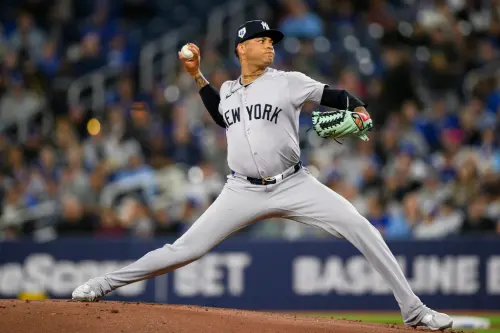 ▲Luis Gil控球迷航投出7保送！洋基2：1不敵藍鳥。（圖／美聯社／達志影像）