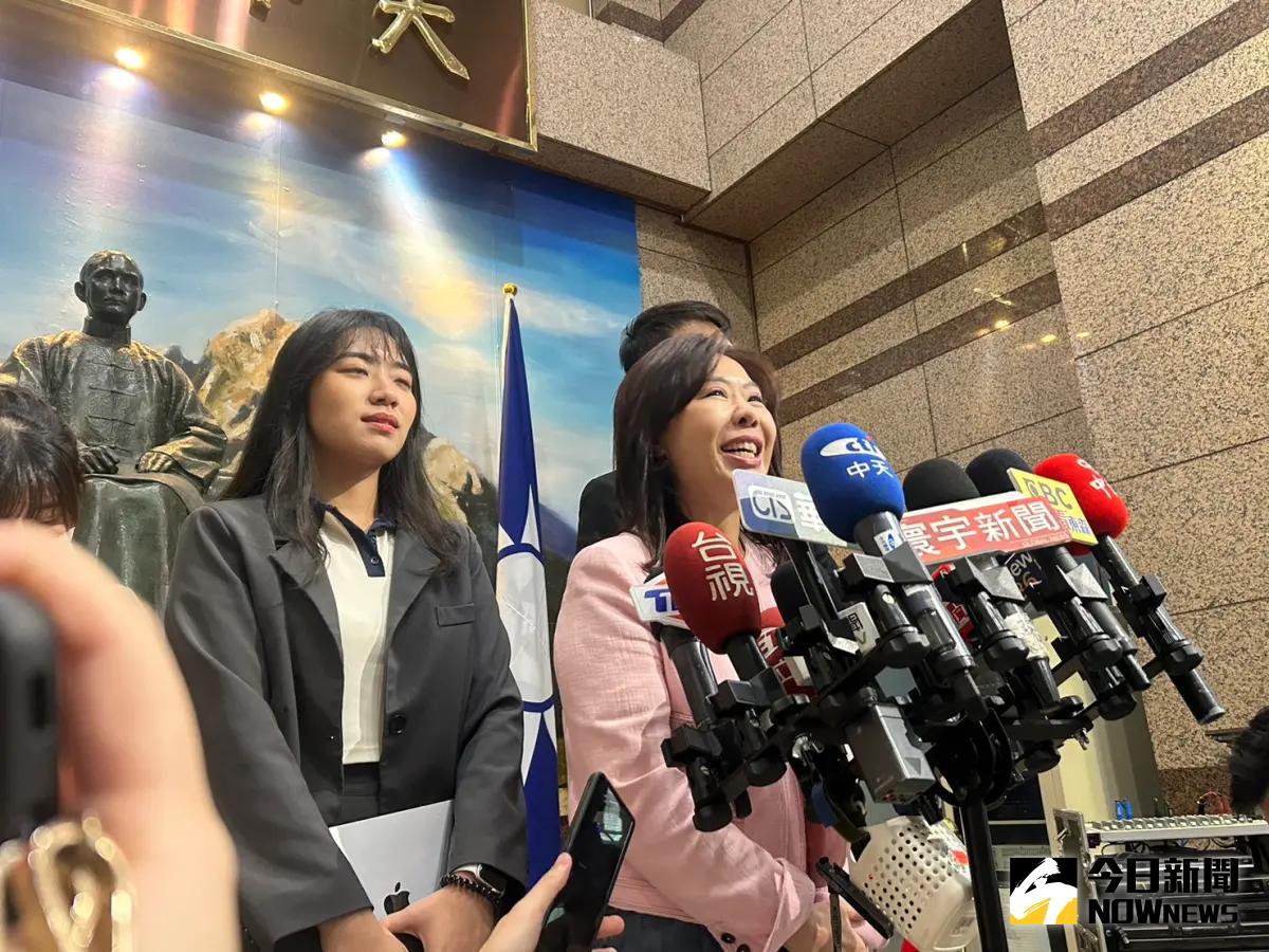 ▲國民黨文傳會主委李彥秀說，對於傅崐萁要見誰她不清楚。（圖／記者林怡昕攝，2024.04.17）