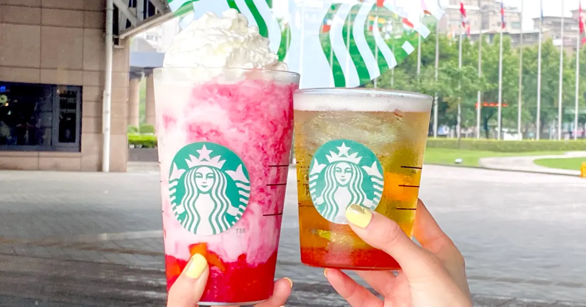 ▲天氣熱爆！星巴克買一送一外送最新優惠，門市明起「全品項第二杯半價」有星冰樂；CoCo都可今週三好友日21歲輕檸烏龍「第二杯10元」，外送奶茶三兄弟「第二杯半價」一次整理。（圖／記者蕭涵云攝）