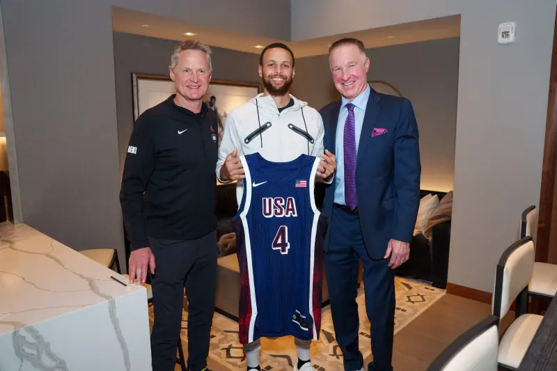 Curry為何加入美國隊？當年奪冠後承諾：我得幫Kerr打奧運並奪金