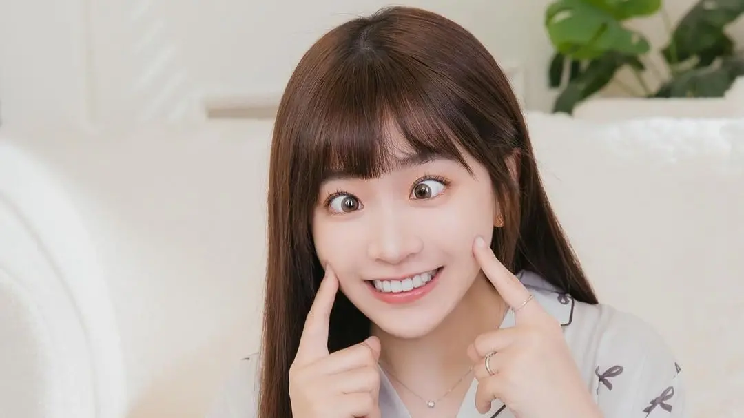 ▲「反骨男孩」陳語謙迎接28歲生日，並透過IG宣布自己時隔1年再度懷孕。（圖／翻攝自陳語謙IG）