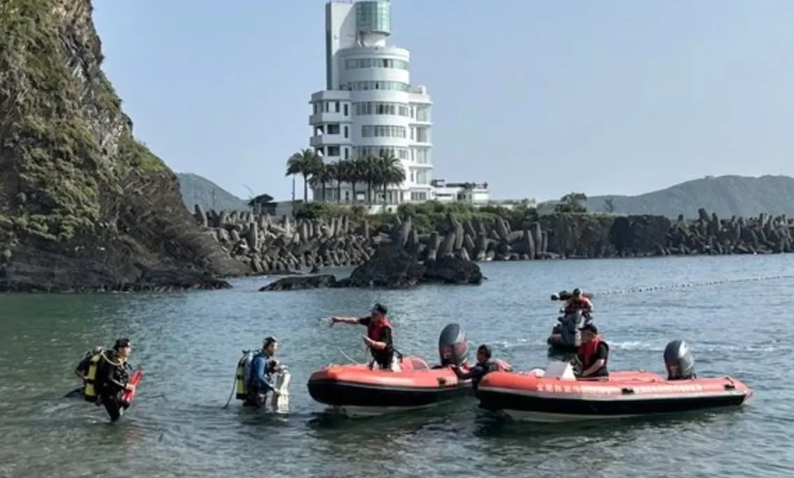 ▲本月15日，宜蘭蘇澳一名76歲的張姓船長，於當天下午出海後失去音訊，家屬通報相關單位協尋，20日上午，海巡隊於外海發現張姓船長遺體。（圖／翻攝畫面）