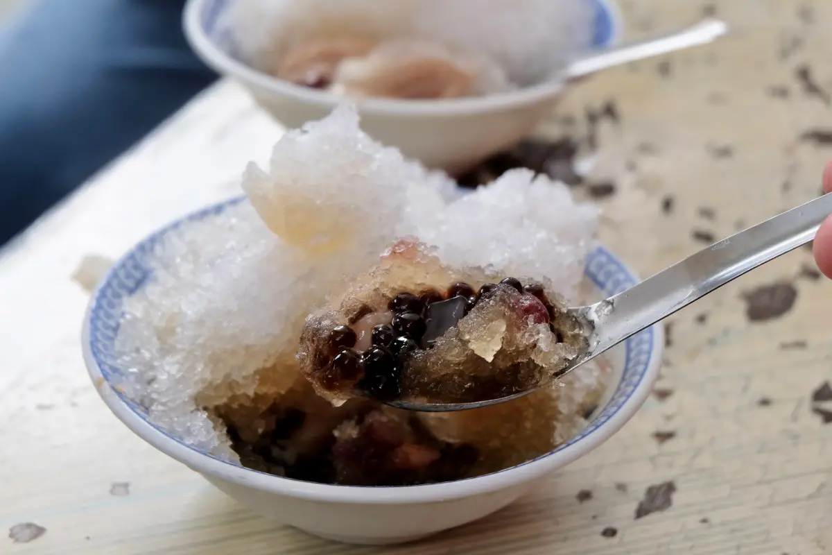 ▲台南江水號已經有90年歷史，用料實在，一碗冰賣55～60元，陪伴很多台南在地人長大。（圖／記者葉盛耀攝）