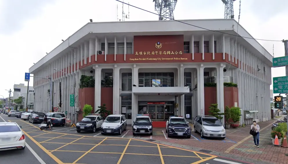 ▲高雄宮廟舉辦遶境活動時因不滿警方勸導，竟有轎班人員開口嗆聲。（示意圖／翻攝google地圖）