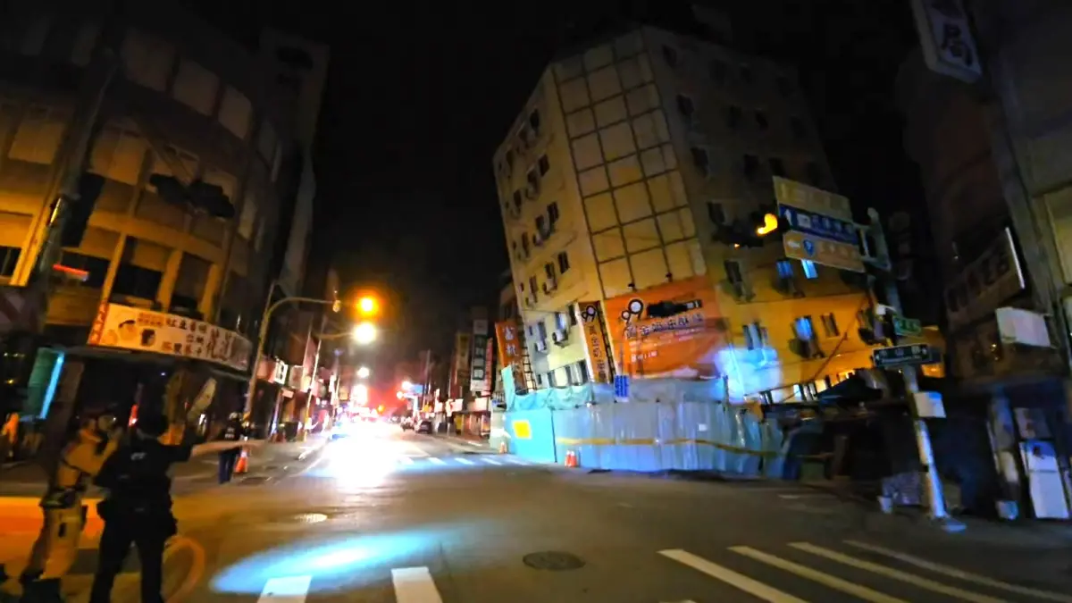 ▲0403花蓮7.2地震持續在釋放能量，昨（22）日傍晚開始至今（23）日，花蓮地區又出現一波地震高峰期。（圖／翻攝畫面）