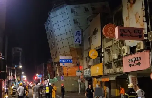 花蓮凌晨兩次6以上強震！富凱飯店被震倒　住戶衝管制區返家救貓
